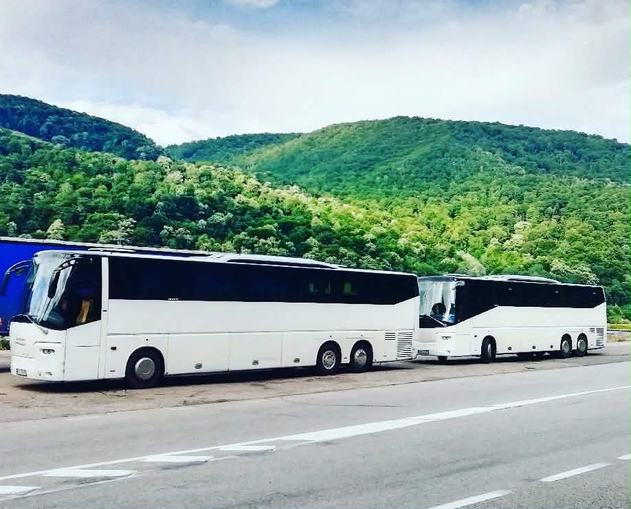 Autokar P.T. Zyndram gotowy do wyjazdu
